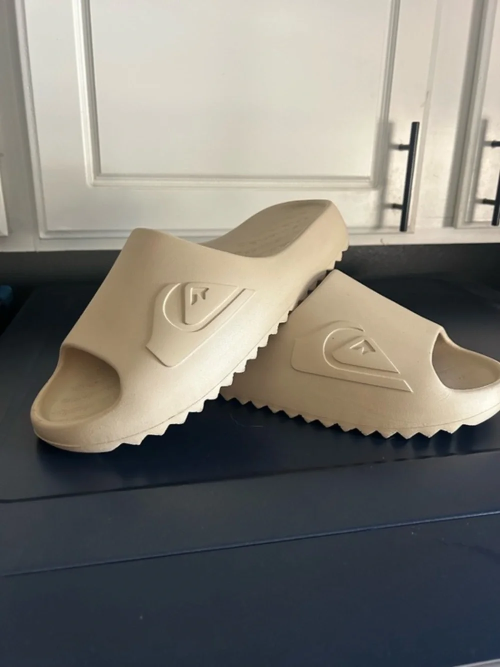 Men’s Pillow Quiksilver Beige Slide Sandals